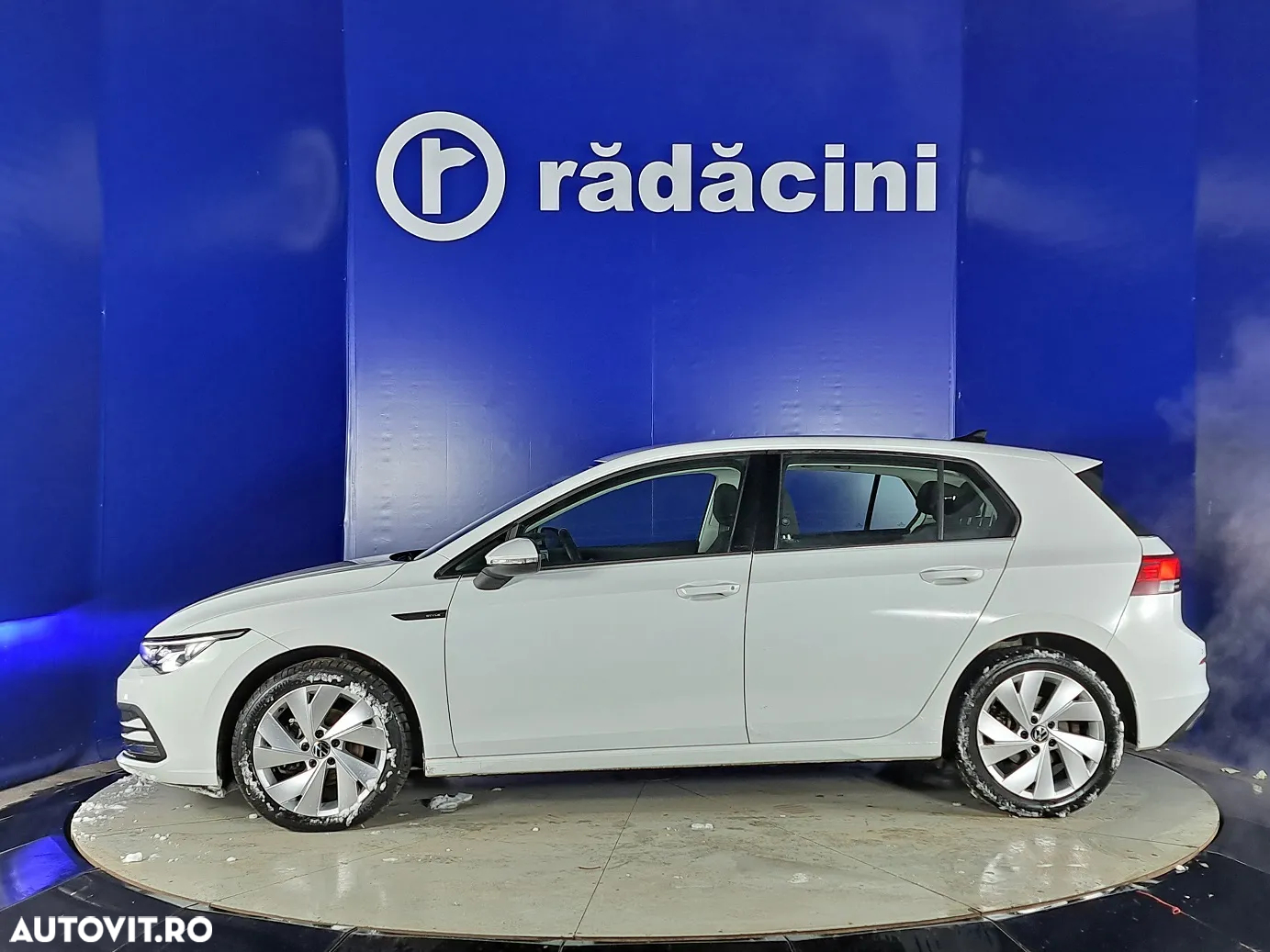 Volkswagen Golf - 2