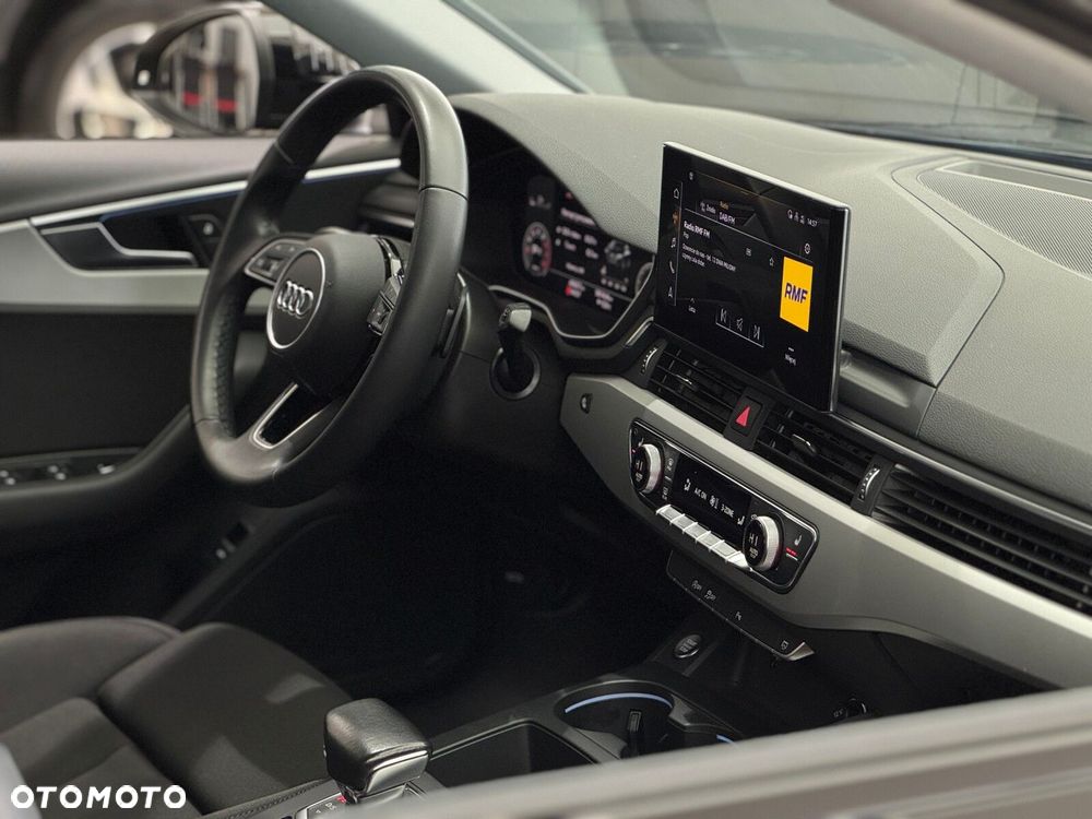 Audi A4 Limousine - 38