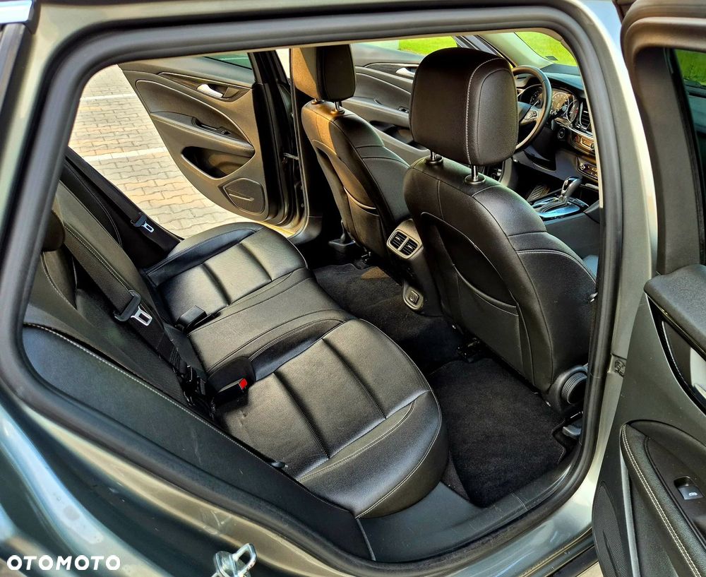 Opel Insignia 2.0 CDTI Exclusive S&S - 29