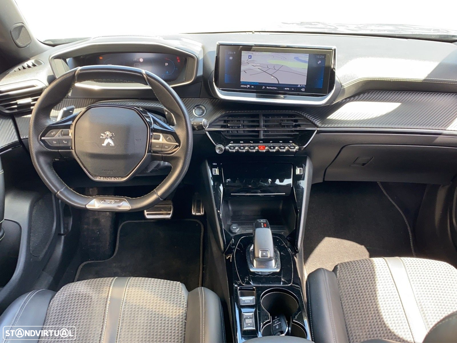 Peugeot 2008 PureTech 130 EAT8 GT - 8