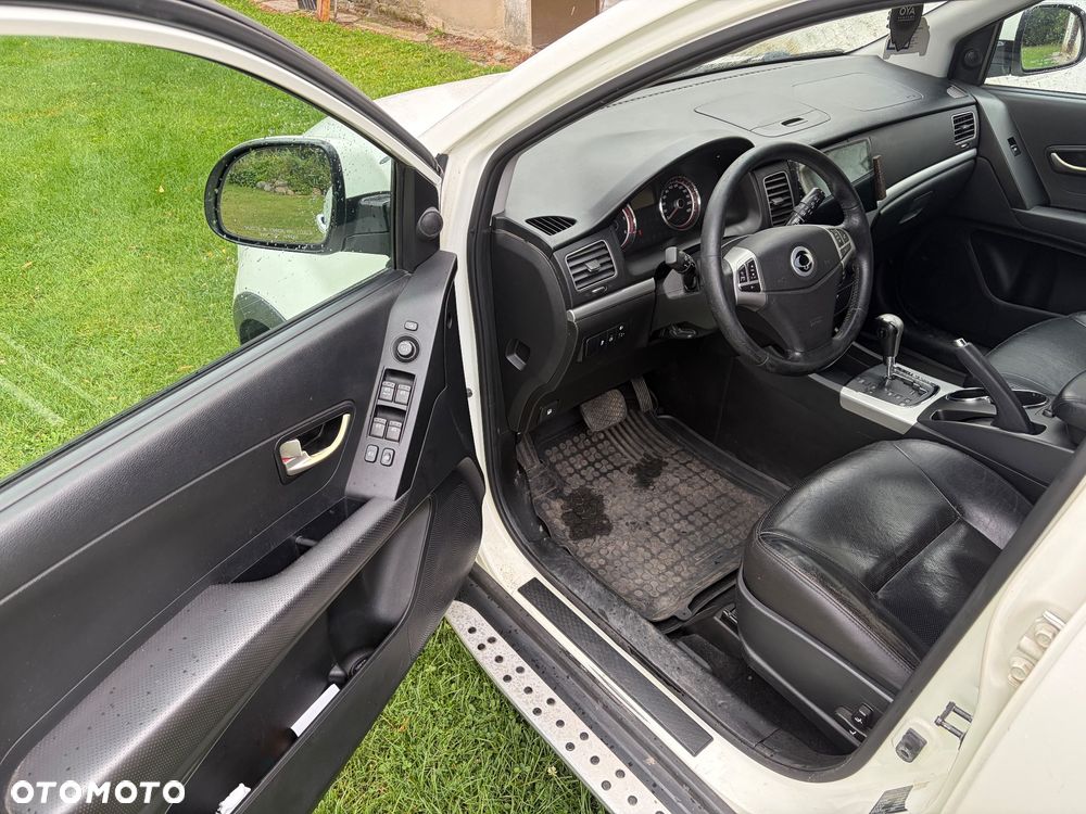 SsangYong/KGM Korando 2.0 E-XDi DPF 2WD Automatik Quartz - 14