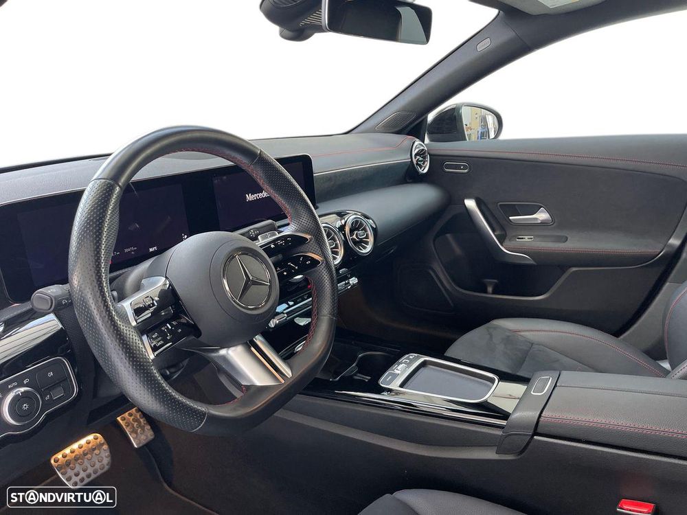Mercedes-Benz CLA 180 d Shooting Brake AMG Line Aut. - 11