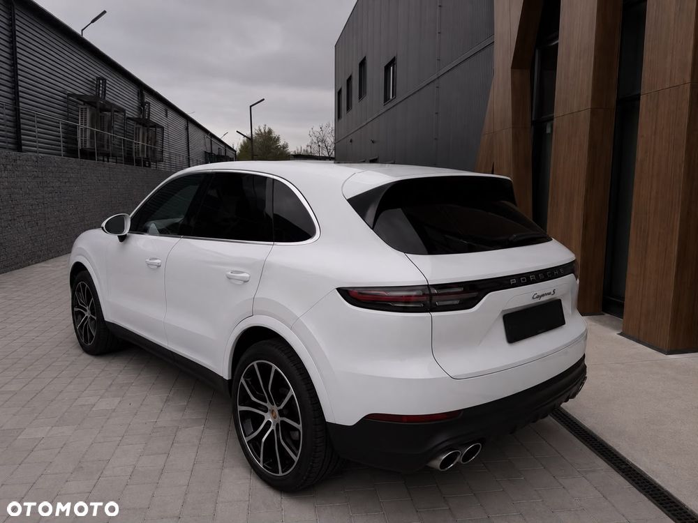 Porsche Cayenne S - 3
