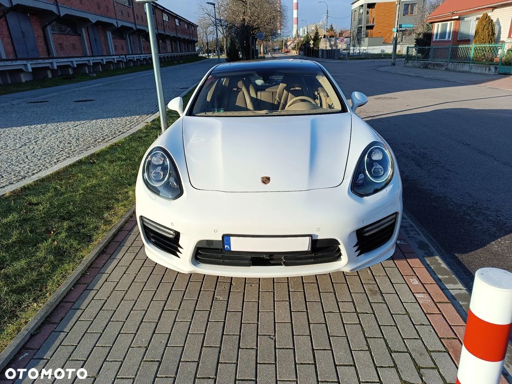 Porsche Panamera 4 PDK Edition - 5