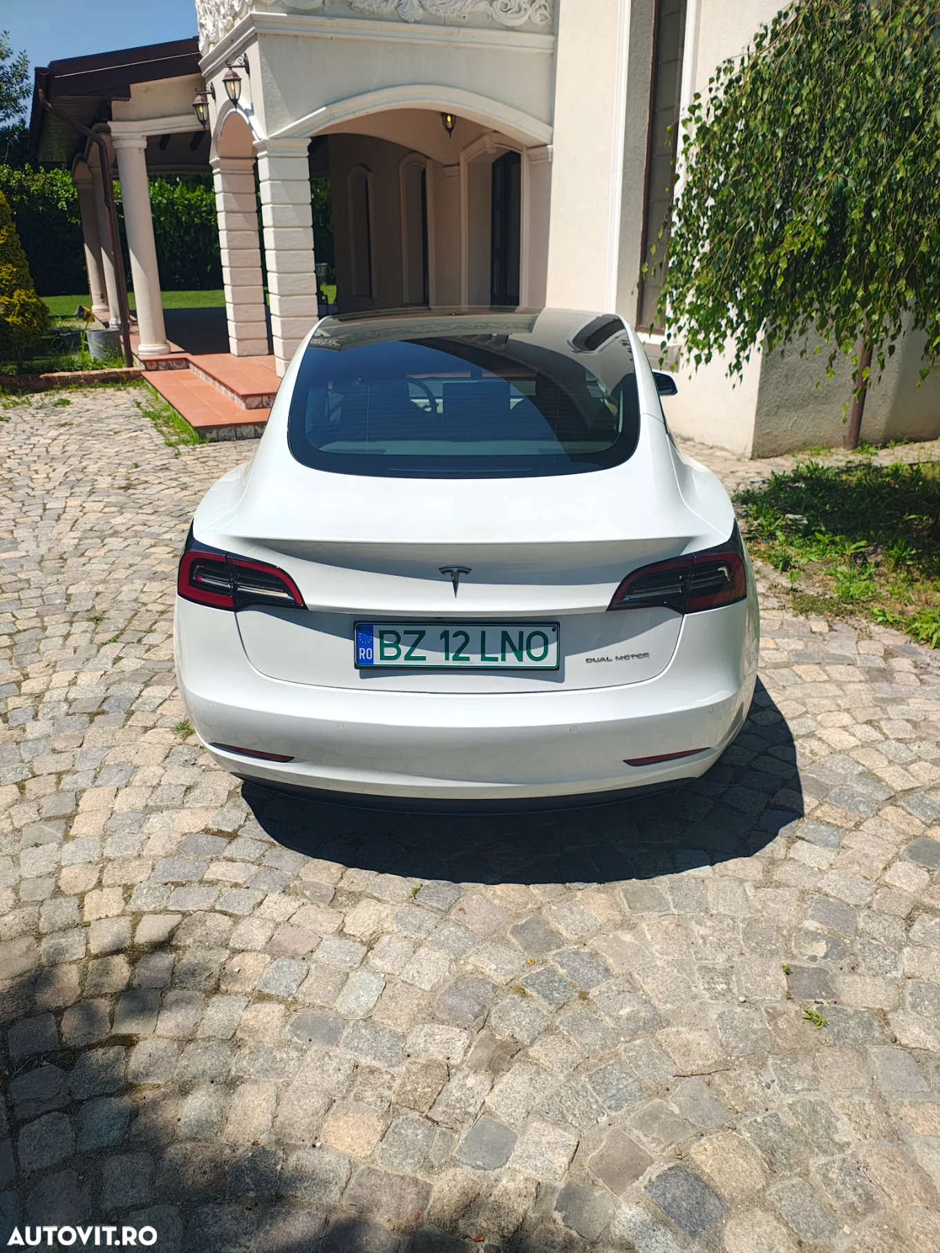Tesla Model 3 - 3