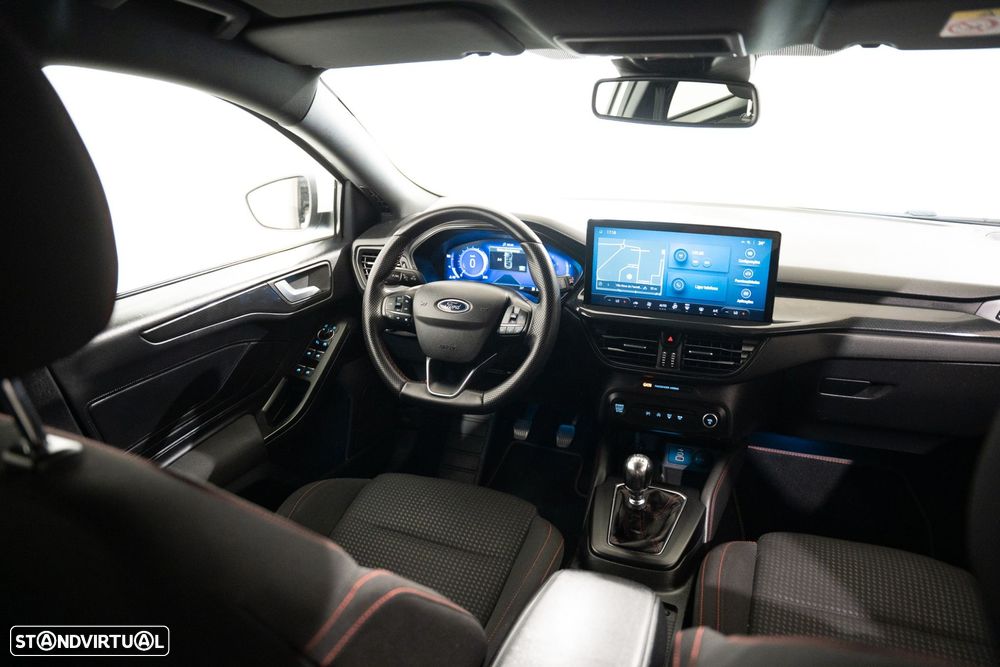 Ford Focus SW 1.0 EcoBoost MHEV ST-Line X - 10