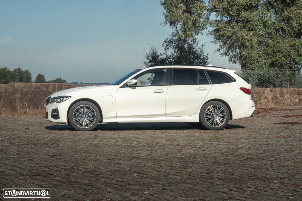 BMW 330 e Aut. M Sport - 9