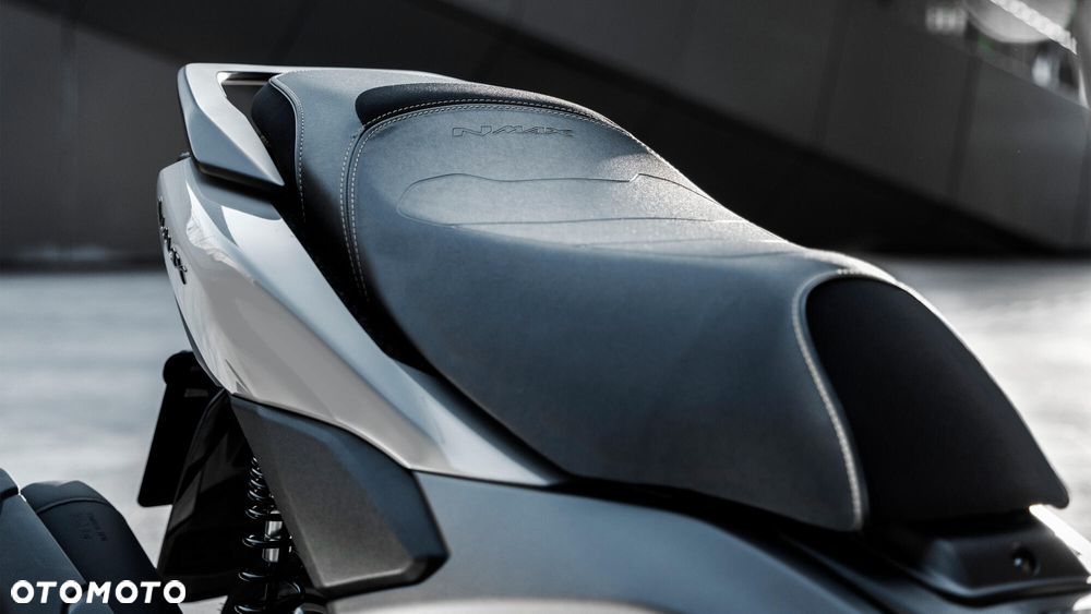 Yamaha NMAX - 27