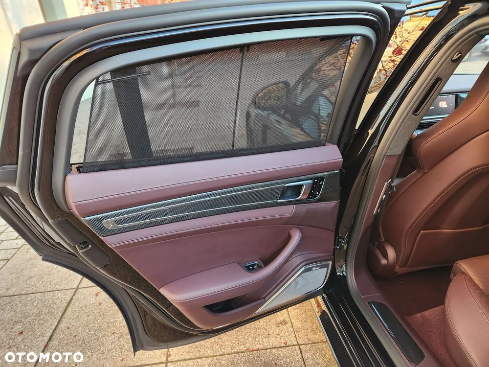 Porsche Panamera Turbo - 18