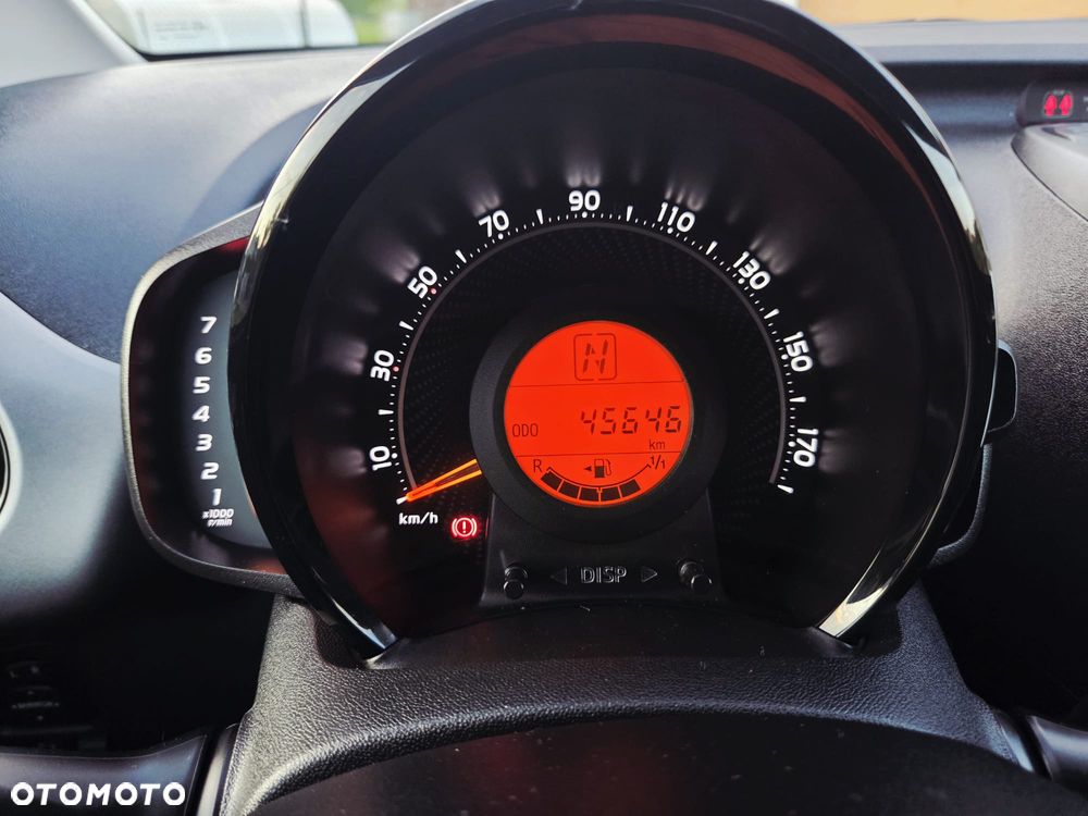 Toyota Aygo x.shift x-play connect - 23