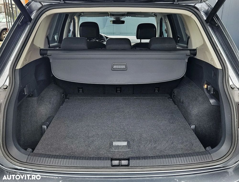 Volkswagen Tiguan Allspace 2.0 TDI SCR 4Motion Highline - 17