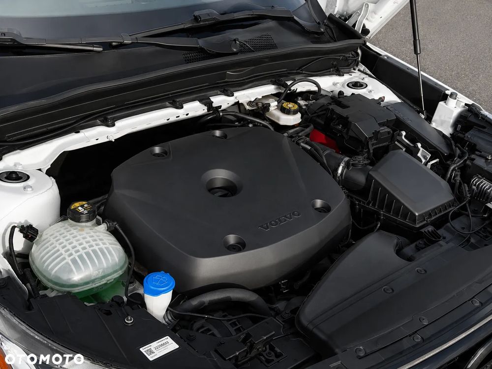 Volvo XC 40 B4 B R-Design - 38