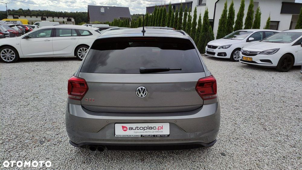 Volkswagen Polo - 16