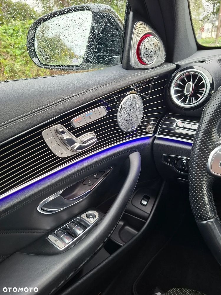 Mercedes-Benz Klasa E AMG 63 4Matic+ T 9G-TRONIC - 31