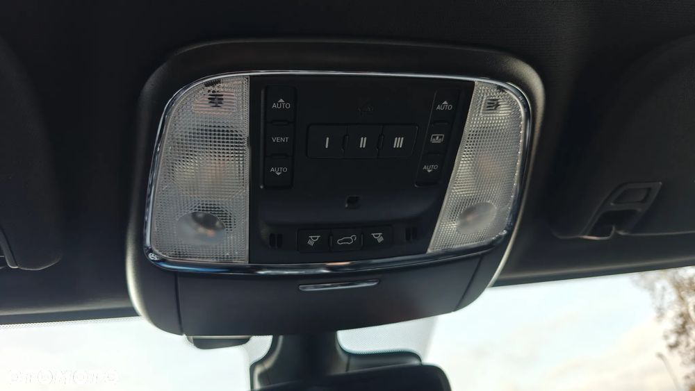 Jeep Grand Cherokee 3.6 V6 Overland - 35