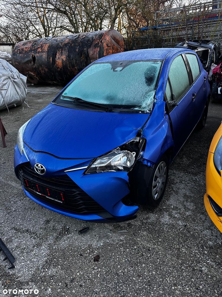 Toyota Yaris 1.0 VVT-i - 7