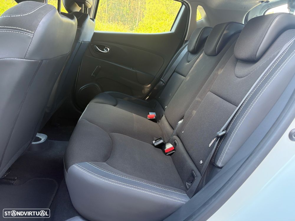 Renault Clio 1.5 dCi Luxe - 22