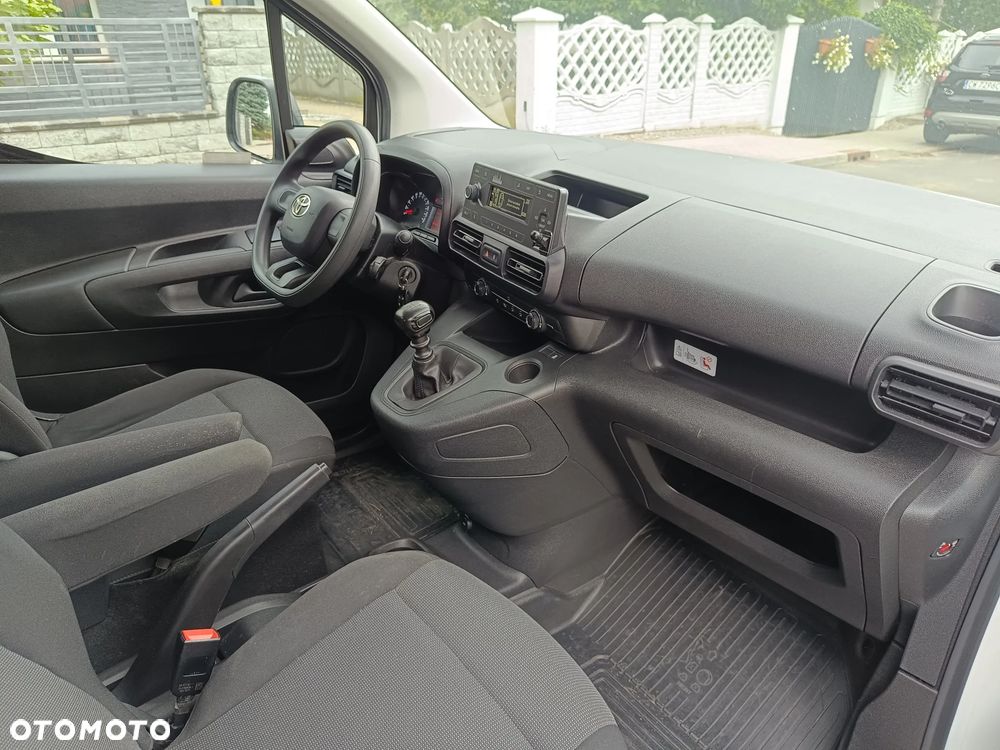 Toyota Proace City - 18