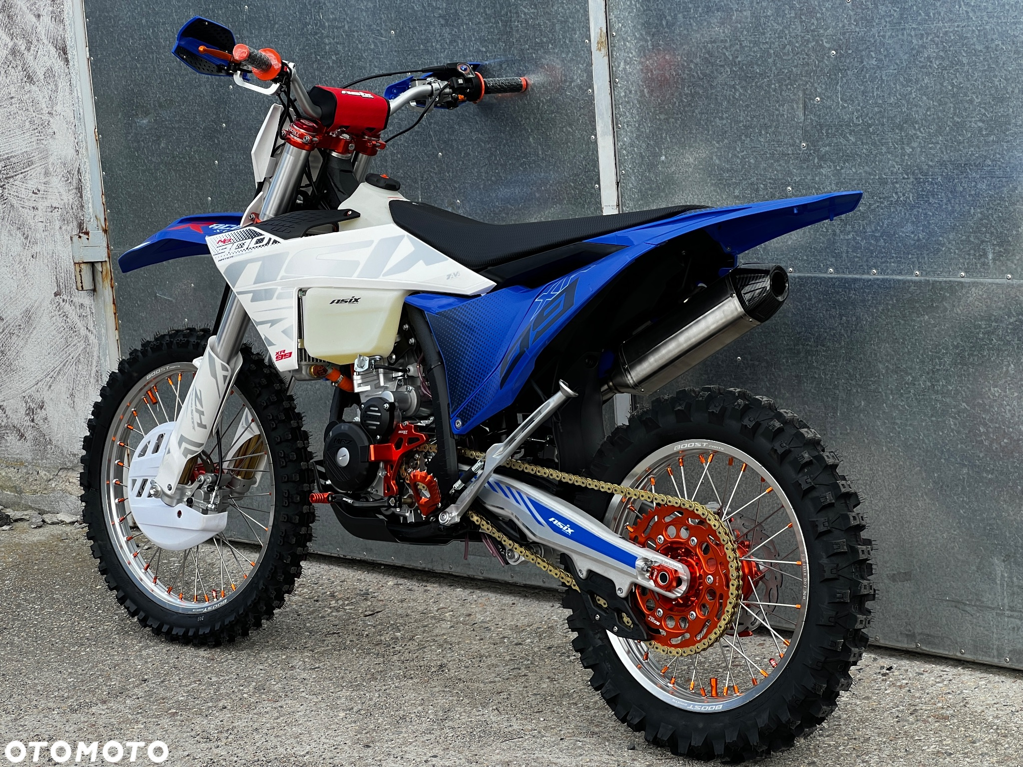 ASIX XR - 4