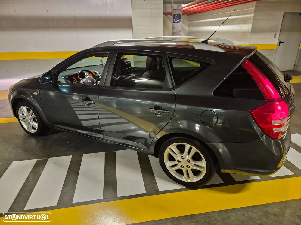Kia Ceed SW 1.6 CRDi LX - 24