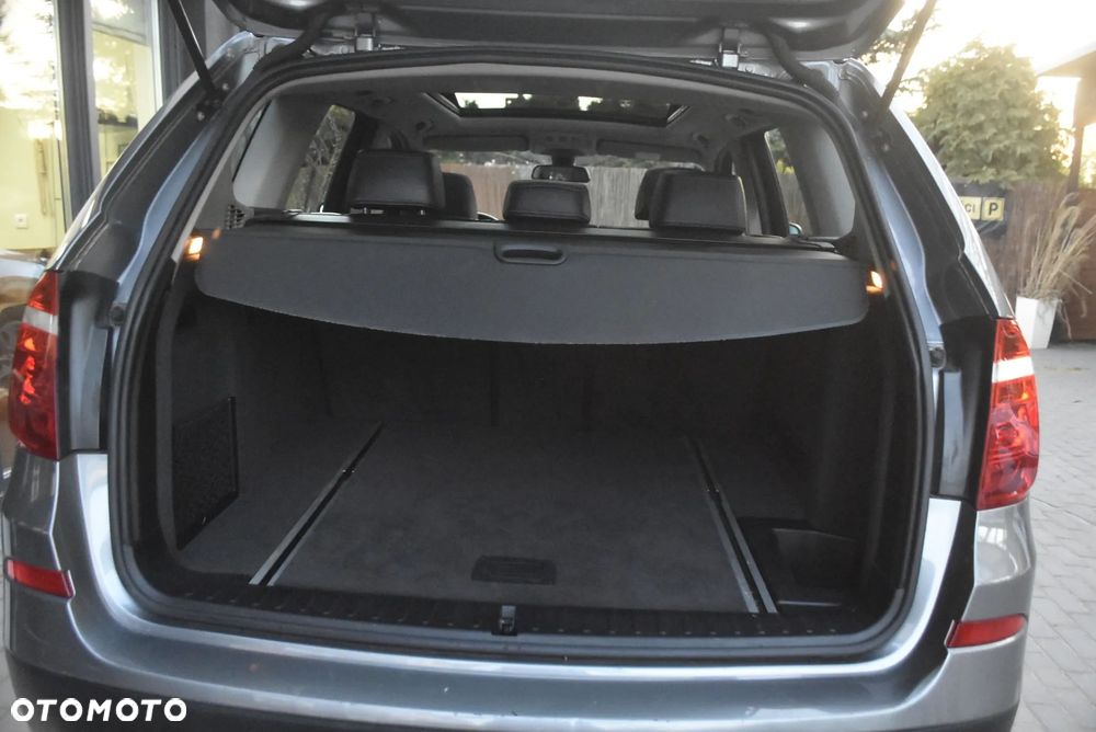 BMW X3 xDrive20i Advantage - 12