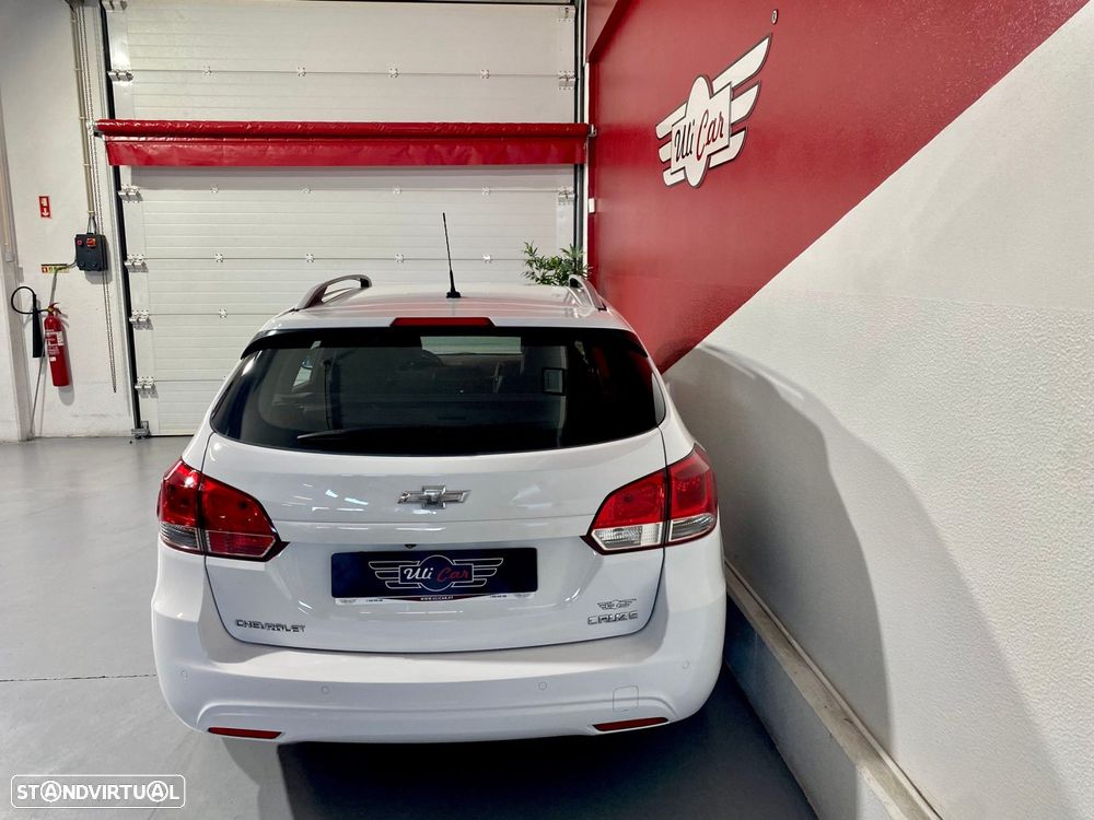 Chevrolet Cruze SW 1.7 VCDi LTZ - 17
