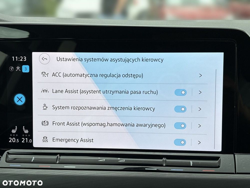 Volkswagen Golf - 28