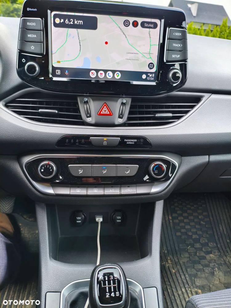 Hyundai i30 1.5 DPI Smart - 2