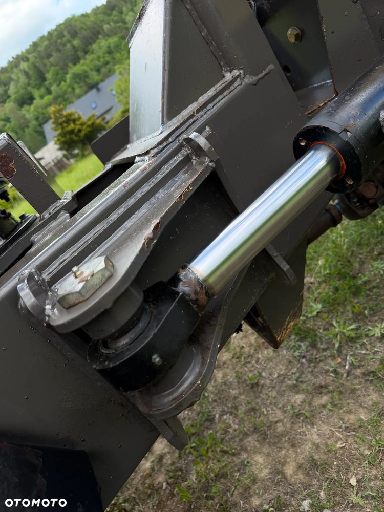 Terex Mecalac TA6s Wozidło Budowlane rolnicze wózek z Obrotową Kolebą. 6ton ładowność. 4x4. Silnik Perkins 80KM 4 cylindry. 1300 mtg. 2020 rok. Kamera z wielkim Ekranem! Jazda Rewers 3prędkości. Maszyna jak Nowa z Norweskiego Gospodarstwa! Ani deka luzów i wycieków! Hydrostatic. Pełny Oryginał. Hamulce brzytwa. Serwisy w DEKRA aktualne. Maszyna Woziła lekkie ładunki. Praktycznie zerowe zużycie. Wielka Okazja. Wszystko w pełnym Oryginale. Opony Oryginał. System fabryczny do oświetlenia! - 20