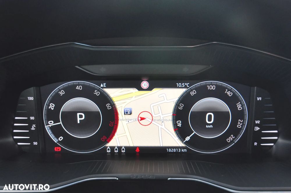 Skoda Superb 1.5 TSI ACT DSG Ambition - 27