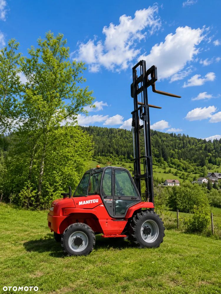 Manitou M30-4 T Wózek Widłowy 4X4 TERENOWY JAK NOWY! 2013r z Norwegii. Silnik PERKINS TURBO 100KM! DEKRA do 2026roku! 3 tony Udzwig! Posuw wideł Hydrauliczny! Jazda REWERS+4 biegi. Ani deka luzów czy wycieków! Zadbana Maszyna! - 1