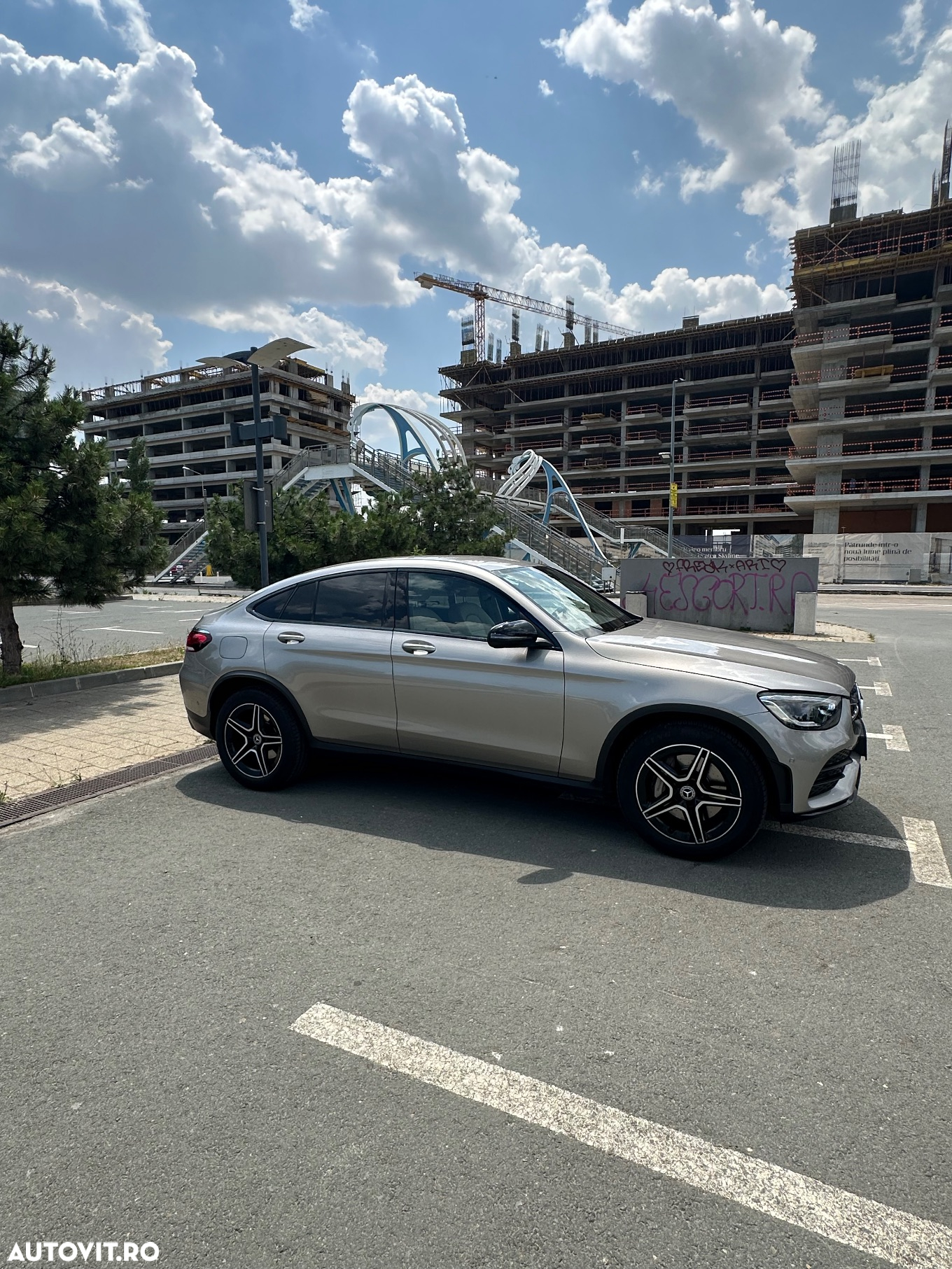 Mercedes-Benz GLC 200 4MATIC - 4