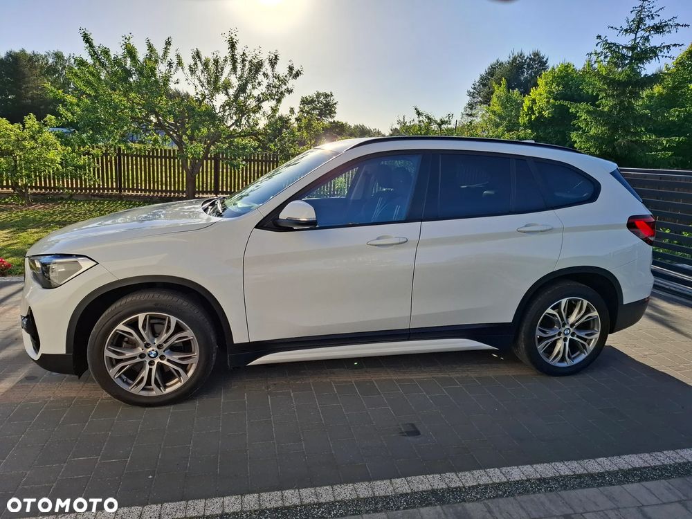 BMW X1 sDrive18d Sport Line - 7