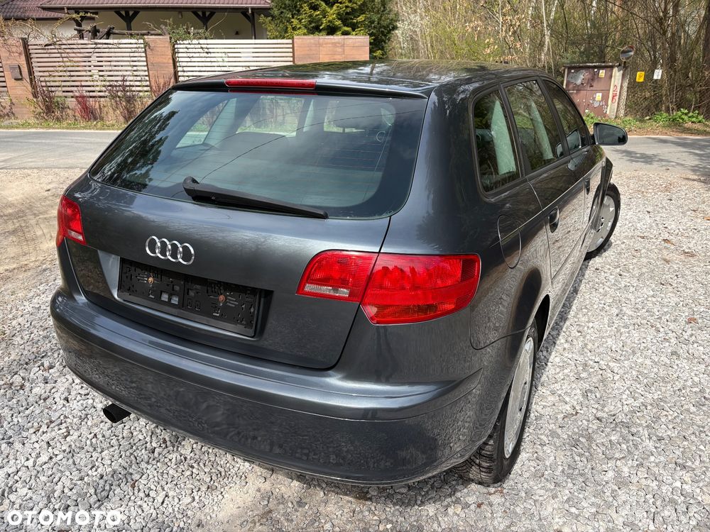 Audi A3 Sportback 1.6 Attraction - 13
