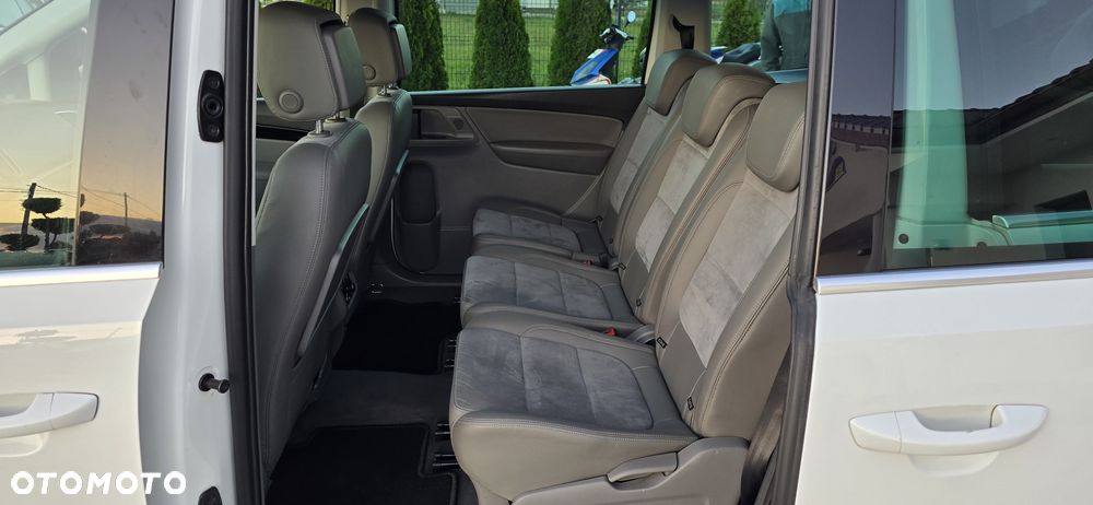 Volkswagen Sharan 2.0 TDI DSG (BlueMotion Technology) Highline - 12