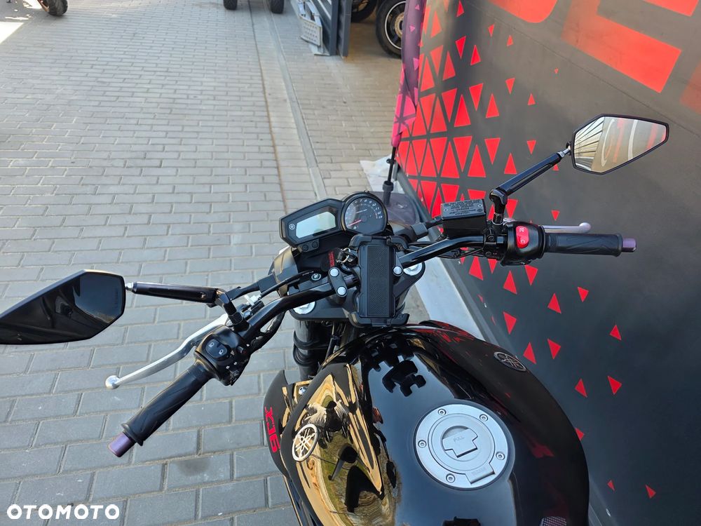 Yamaha XJ - 33