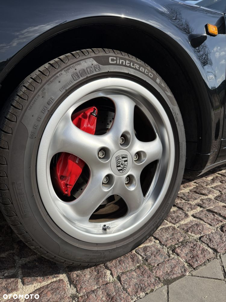 Porsche 911 - 22