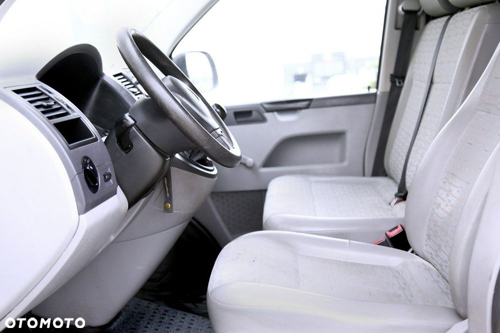 Volkswagen Transporter - 9
