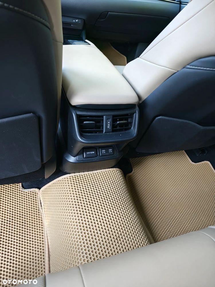 Lexus ES 300h Business Edition + - 18