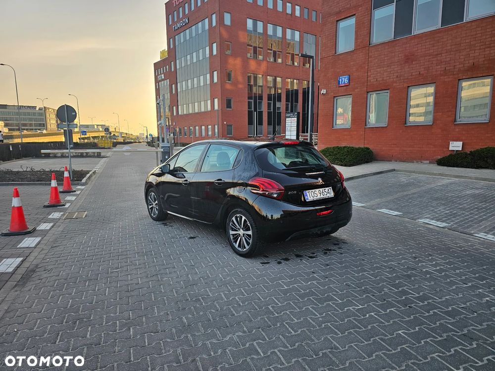 Peugeot 208 PureTech 82 Urban Move - 5
