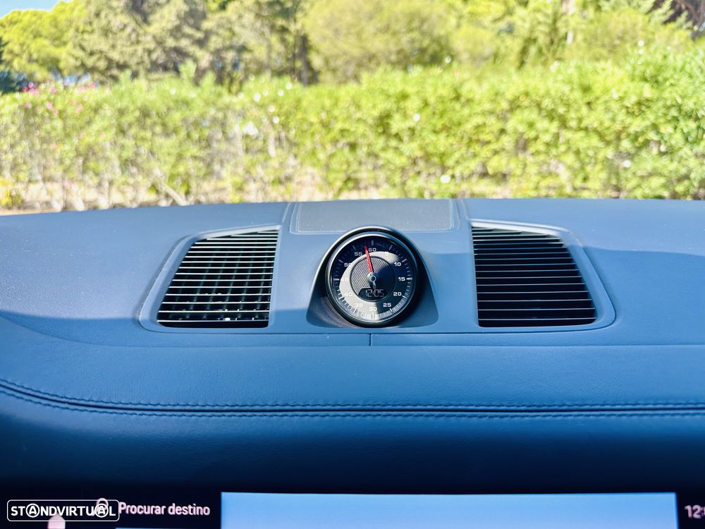 Porsche Cayenne GTS - 35