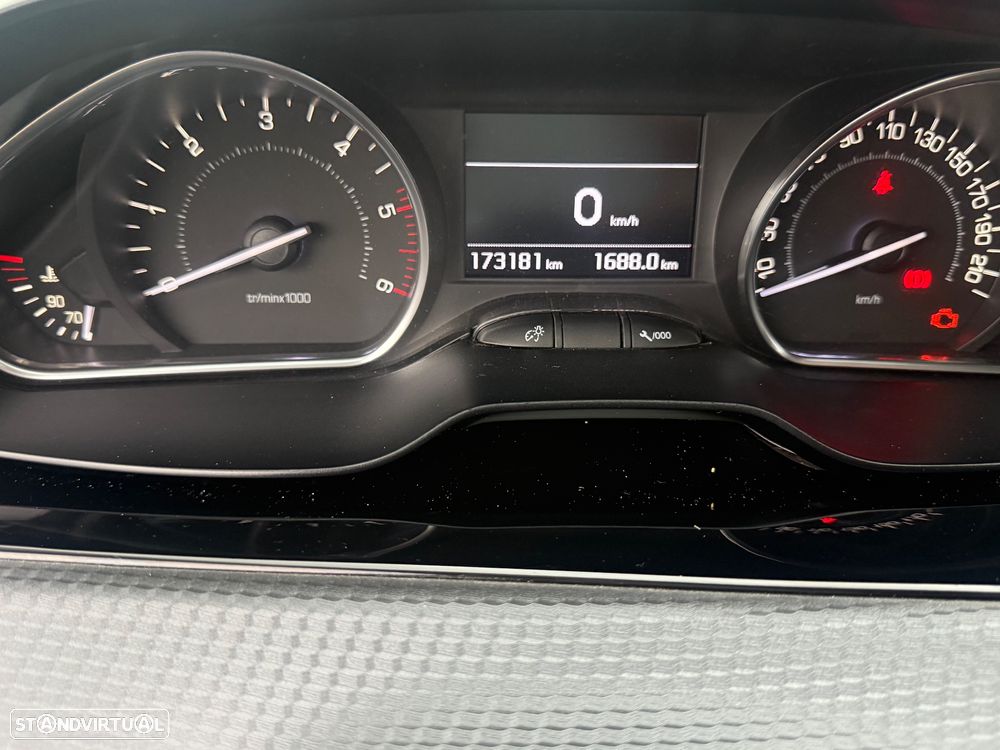 Peugeot 208 1.6 BlueHDi Allure - 14