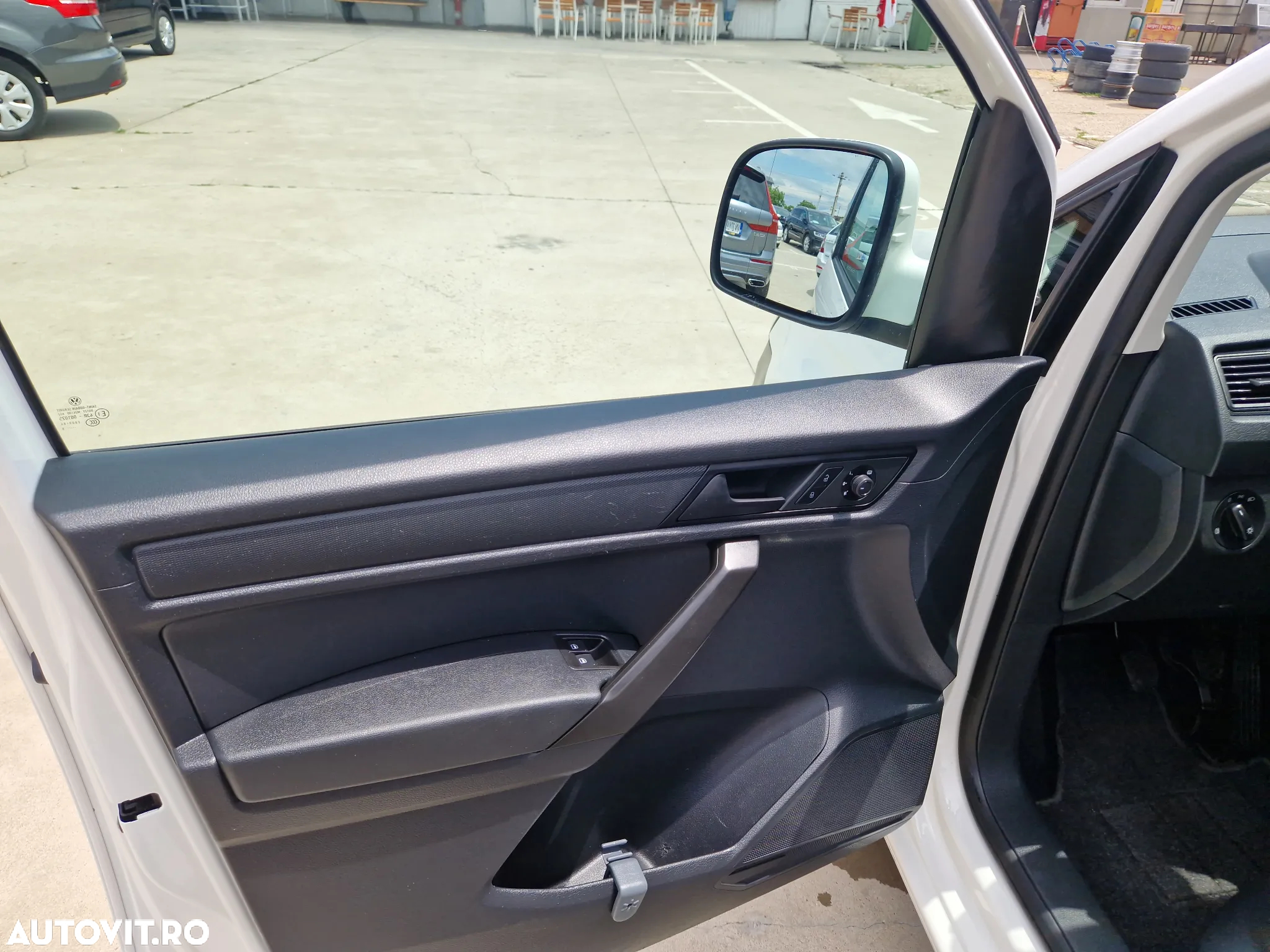 Volkswagen Caddy maxi - 10
