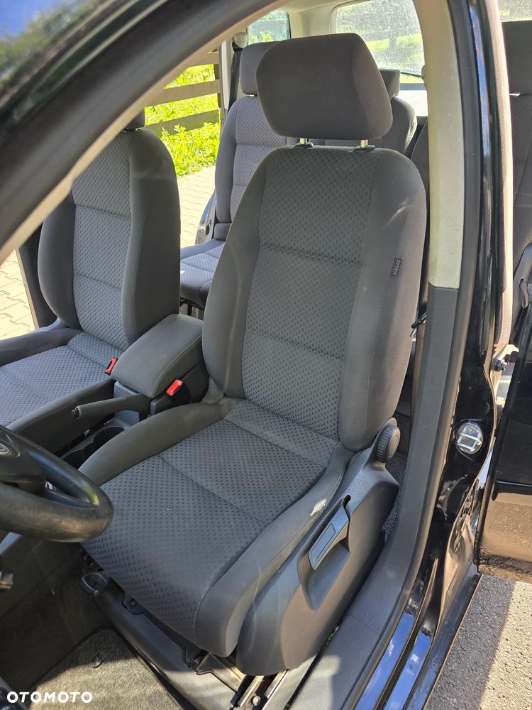 Volkswagen Touran 1.9 TDI - 23