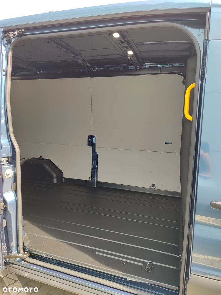 Ford Transit Trend - 5