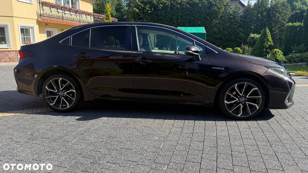 Toyota Corolla 1.8 Hybrid Executive - 11