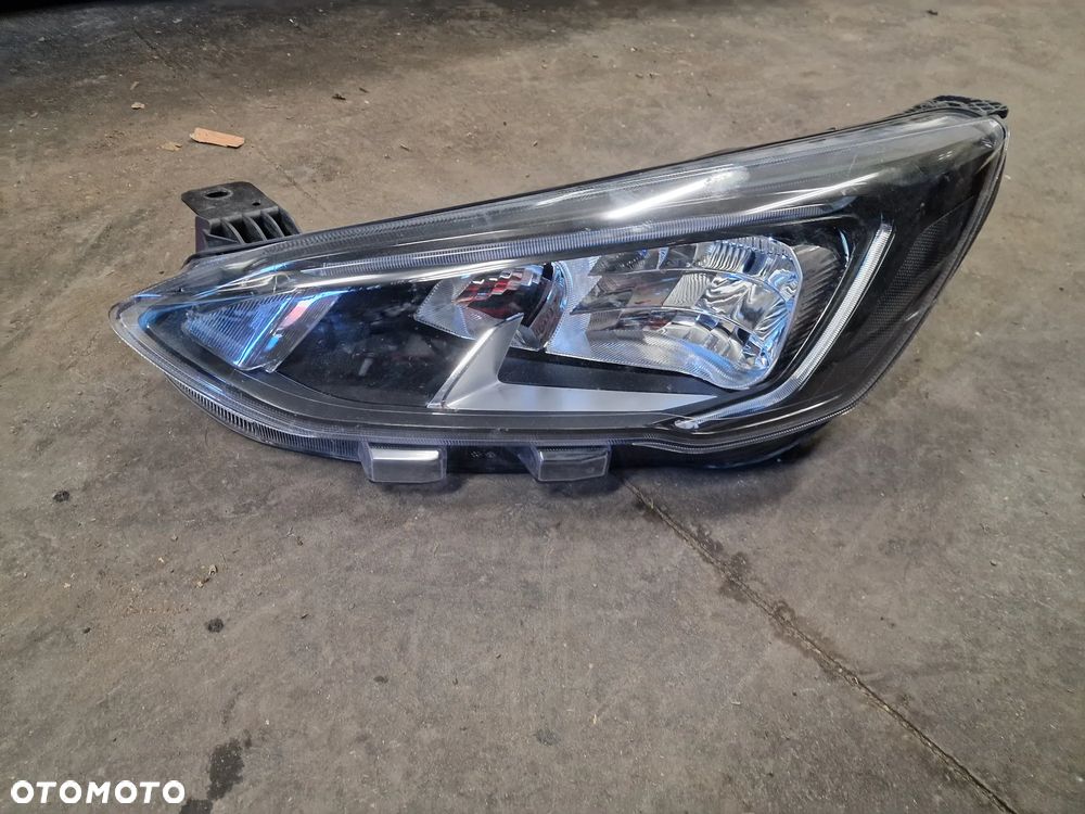 Reflektor  lewy przód  ford  Focus  mk4 MX7B-13E015-CD - 1