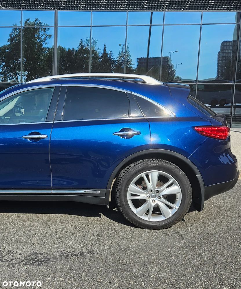 Infiniti QX70 3.7 AWD GT - 14