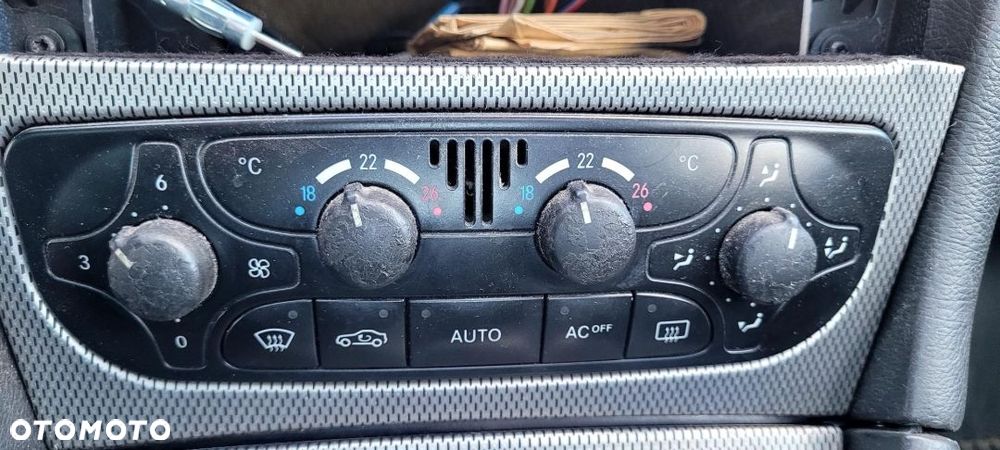 Panel klimatyzacji  Mercedes c W203 coupe  2002 2,2 CDI - 1