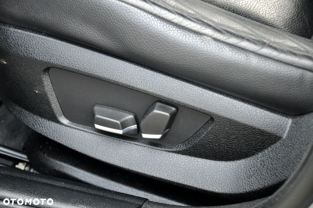 BMW Seria 5 - 25